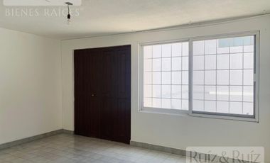 Casa Valle del Yaqui, Col. Valle del Campestre.