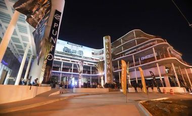 Local Plaza Punto Laguna