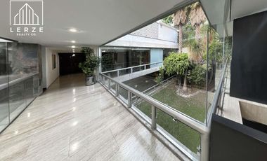 Casa en Renta/Venta para Oficinas en las Lomas. V