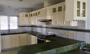 Casa en  renta en El Cid