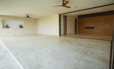 Espectacular casa en renta dentro de privada en Mérida