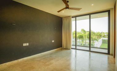 Espectacular casa en renta dentro de privada en Mérida