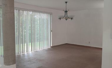 Casa sola en privada