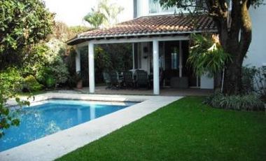 Casa sola en privada