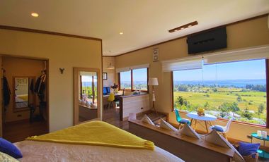 Casa con vista panoramica al Lago Ranco y volcanes