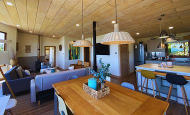 Casa con vista panoramica al Lago Ranco y volcanes