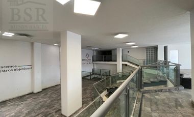 Local comercial sobre Av. Paseo Tollocan