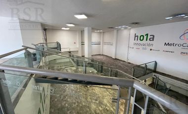 Local comercial sobre Av. Paseo Tollocan