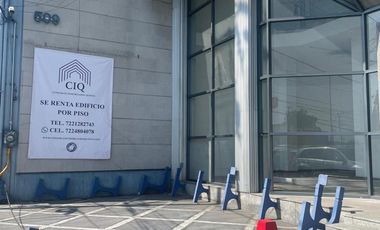 Local comercial sobre Av. Paseo Tollocan