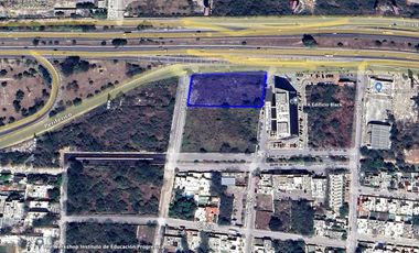 Terreno en  renta sobre periférico norte junto a torre Black