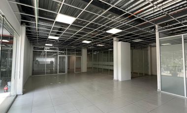 Local en  renta en Plaza Maneca, Toluca