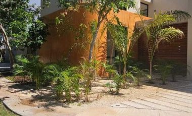 Casa en renta en Privada Toh, Yucatán Country Club