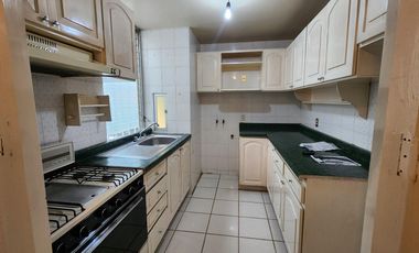 Departamento en Renta Bosque Camelinas a unos pasos de Camelinas en planta baja