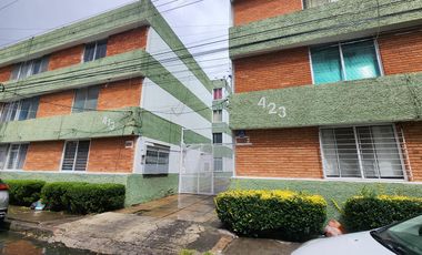 Departamento en Renta Bosque Camelinas a unos pasos de Camelinas en planta baja