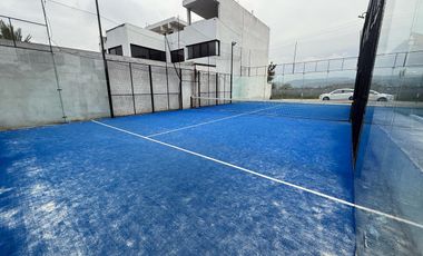 TERRENO EN RENTA CON CANCHAS DE PADEL EN EL YERBANIZ