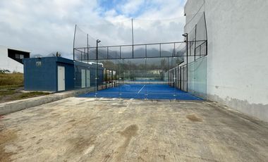TERRENO EN RENTA CON CANCHAS DE PADEL EN EL YERBANIZ