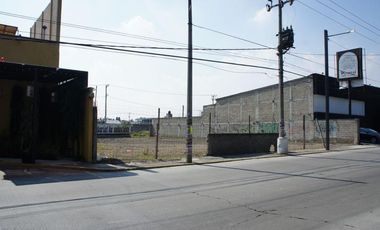 Terreno comercial en renta, Paseo Tollocan - San Mateo.