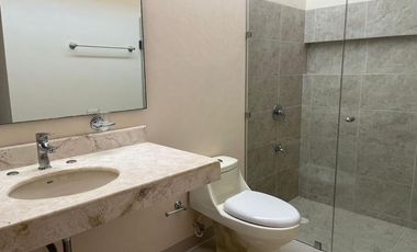 Casa en venta en Privada Xpokin, Yucatan Country Club