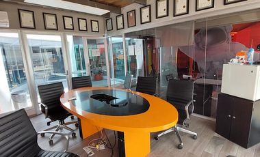 RENTA | Edificio de 336 m2 en 3 niveles, Arboledas del Parque, Qro.