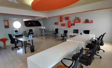 RENTA | Edificio de 336 m2 en 3 niveles, Arboledas del Parque, Qro.