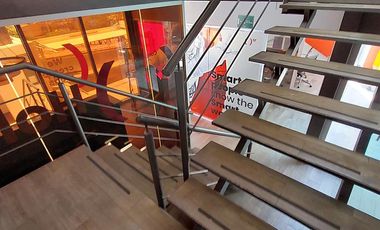 RENTA | Edificio de 336 m2 en 3 niveles, Arboledas del Parque, Qro.