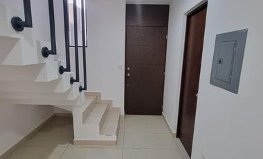 Casa en renta en Sonterra I