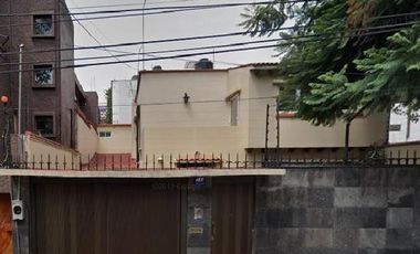 Casa con uso de suelo en la Colonia Insurgentes San Borja