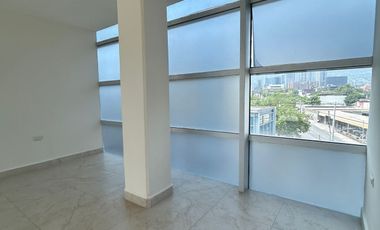 Locales en Venta en Santa Engracia