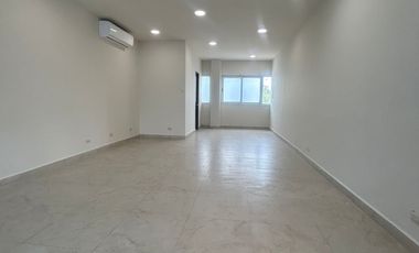 Locales en Venta en Santa Engracia