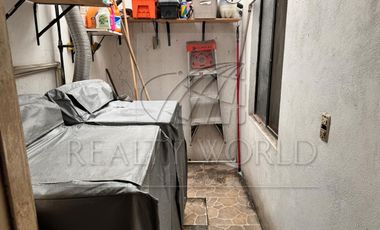 Edificio Mixto en Venta en Las Puentes Sector 4