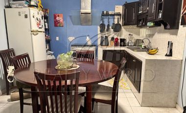 Edificio Mixto en Venta en Las Puentes Sector 4