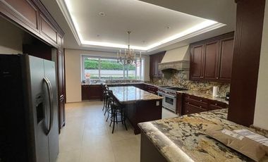 Casa en Venta o Renta en Lomas Hipódromo, Naucalpan