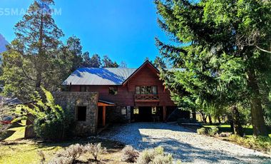 Casa N7 sobre el golf Arelauquen