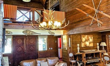 Casa N7 sobre el golf Arelauquen