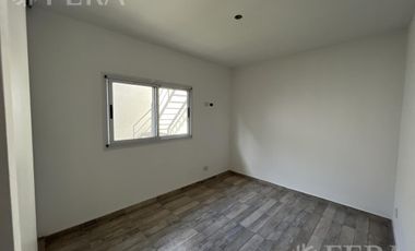 Venta PH 3 ambientes en Remedios de Escalada