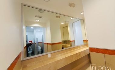 ¡Local Comercial en renta en Santa Fe!