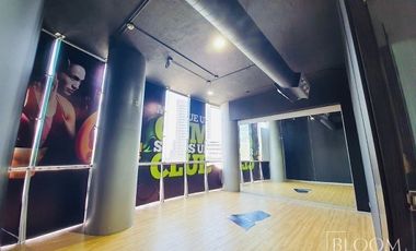 ¡Local Comercial en renta en Santa Fe!