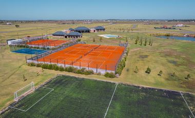 Terreno de 800m² en la Finca con frente al Norte