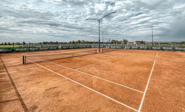 Terreno de 800m² en la Finca con frente al Norte