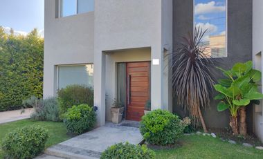 Casa en Venta Apto Credito, Los Olivares.