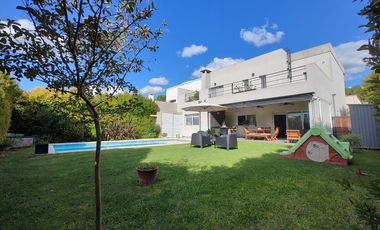 Casa en Venta Apto Credito, Los Olivares.