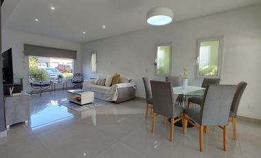 Casa en Venta Apto Credito, Los Olivares.