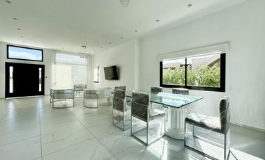 Casa en Alquiler y Venta Barrio Lagos de Canning