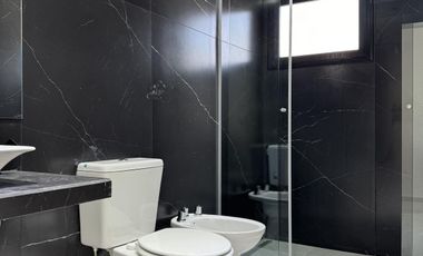 Casa en Alquiler y Venta Barrio Lagos de Canning