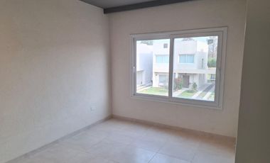 Alquilo casa 4 ambientes en Buenos Aires Village - Bella Vista