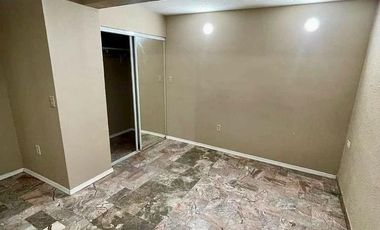 Departamento amplio en renta!