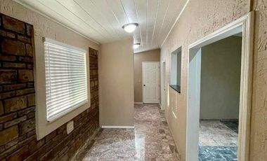 Departamento amplio en renta!