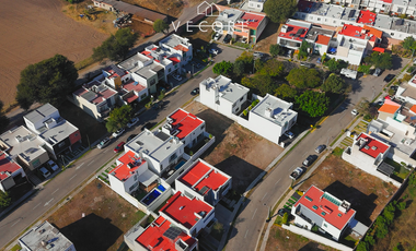 TERRENO EN VENTA ARBOLADA, BOSQUES DE SANTA ANITA, TLAJOMULCO DE ZUÑIGA