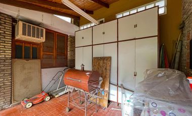 Casa de 3 dormitorios frente a la plaza de Baigorria