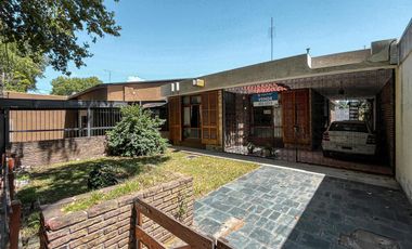 Casa de 3 dormitorios frente a la plaza de Baigorria